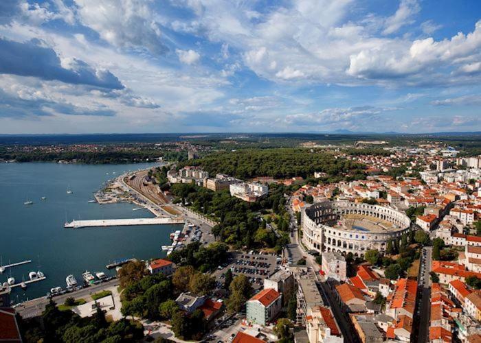 Apartament Lori Pula Zewnętrze zdjęcie